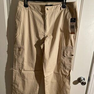 Womens Chaps light tan capris size 10 NWT